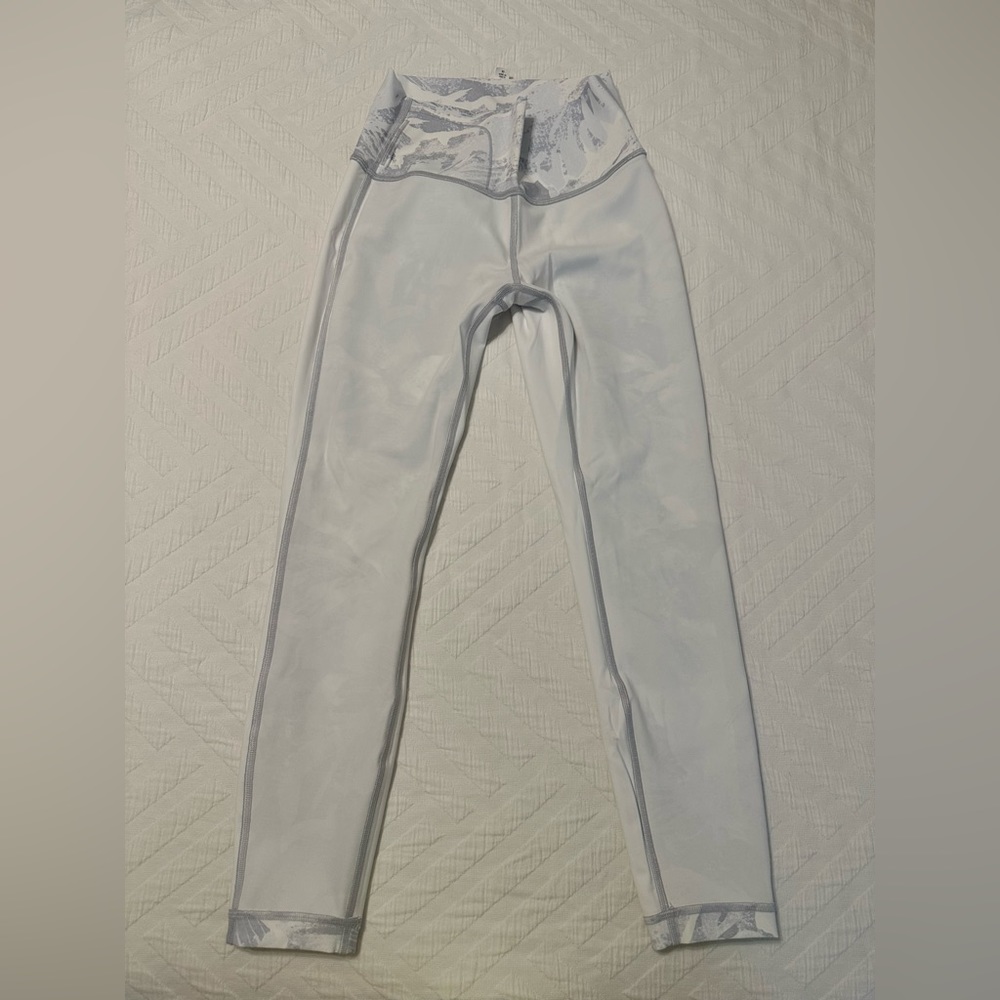 Lululemon Wunder Train High Rise 25” - Picture 12 of 14